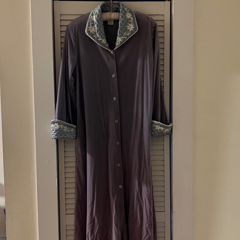 Vintage Diamond Tea Cottagecore Quilted Velour Robe